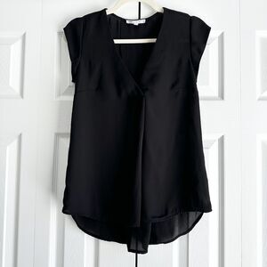 DR2 Blouse Size XXS Black V Neck Cap Sleeves Casual Business Workwear